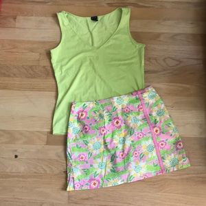 Green Gap Stretch Tank Top